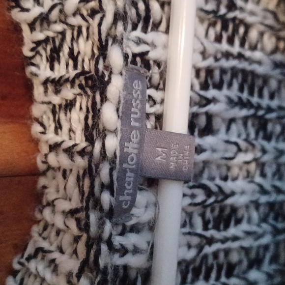 Sweater - Picture 2 of 3